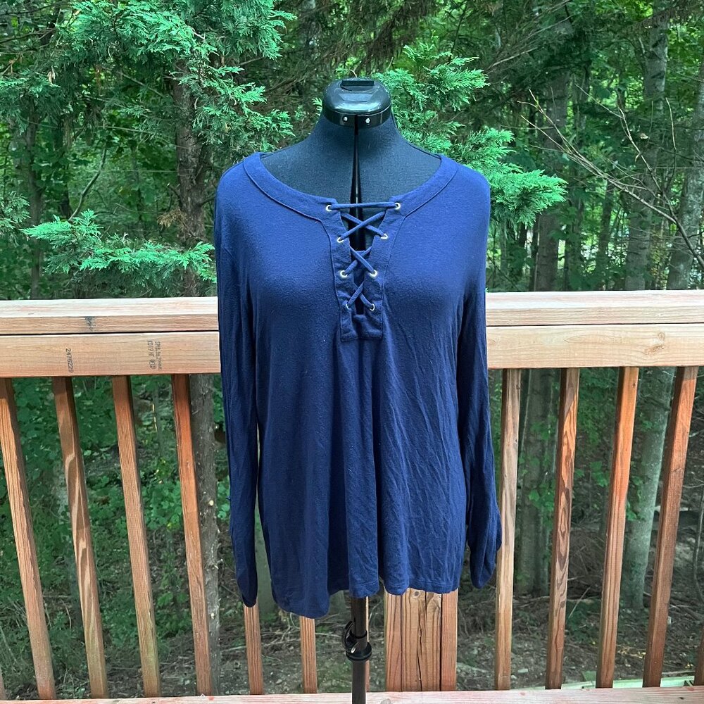 Croft and Barrow Navy Lace Up Shirt